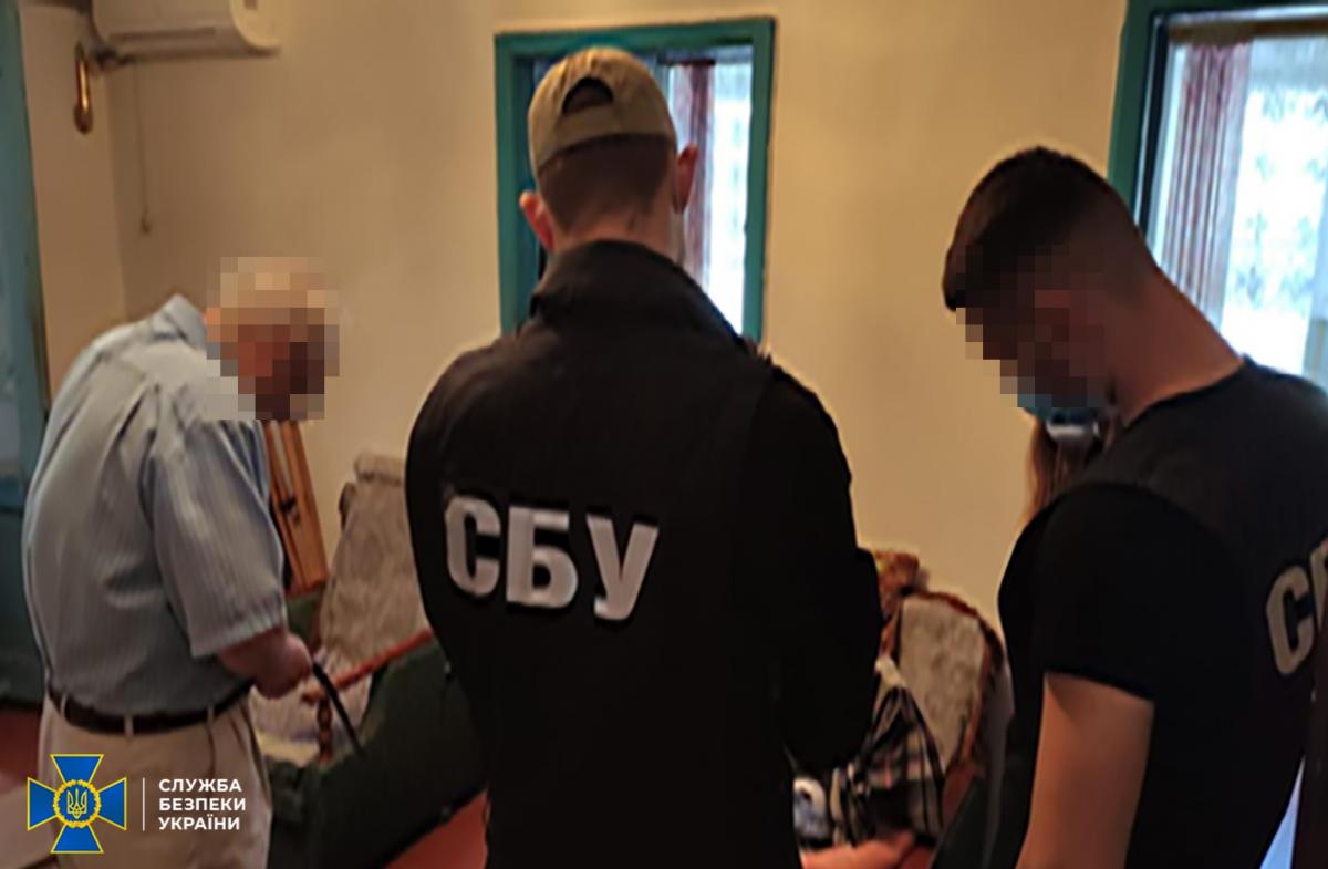 Для "легализации" полномочий горсовета было проведено собрание / фото СБУ Для "легализации" полномочий горсовета было проведено собрание / фото СБУ