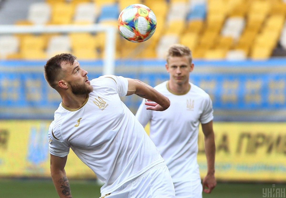 Команда Ярмоленка перемогла колектив Зінченка / фото УНІАН Команда Ярмоленка перемогла колектив Зінченка / фото УНІАН