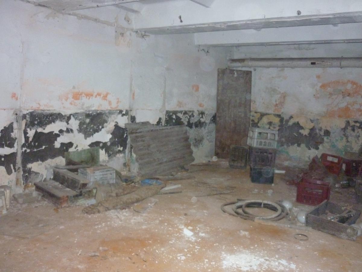 У Львові продали бомбосховище за понад 5 мільйонів гривень (фото) У Львові продали бомбосховище за понад 5 мільйонів гривень (фото)