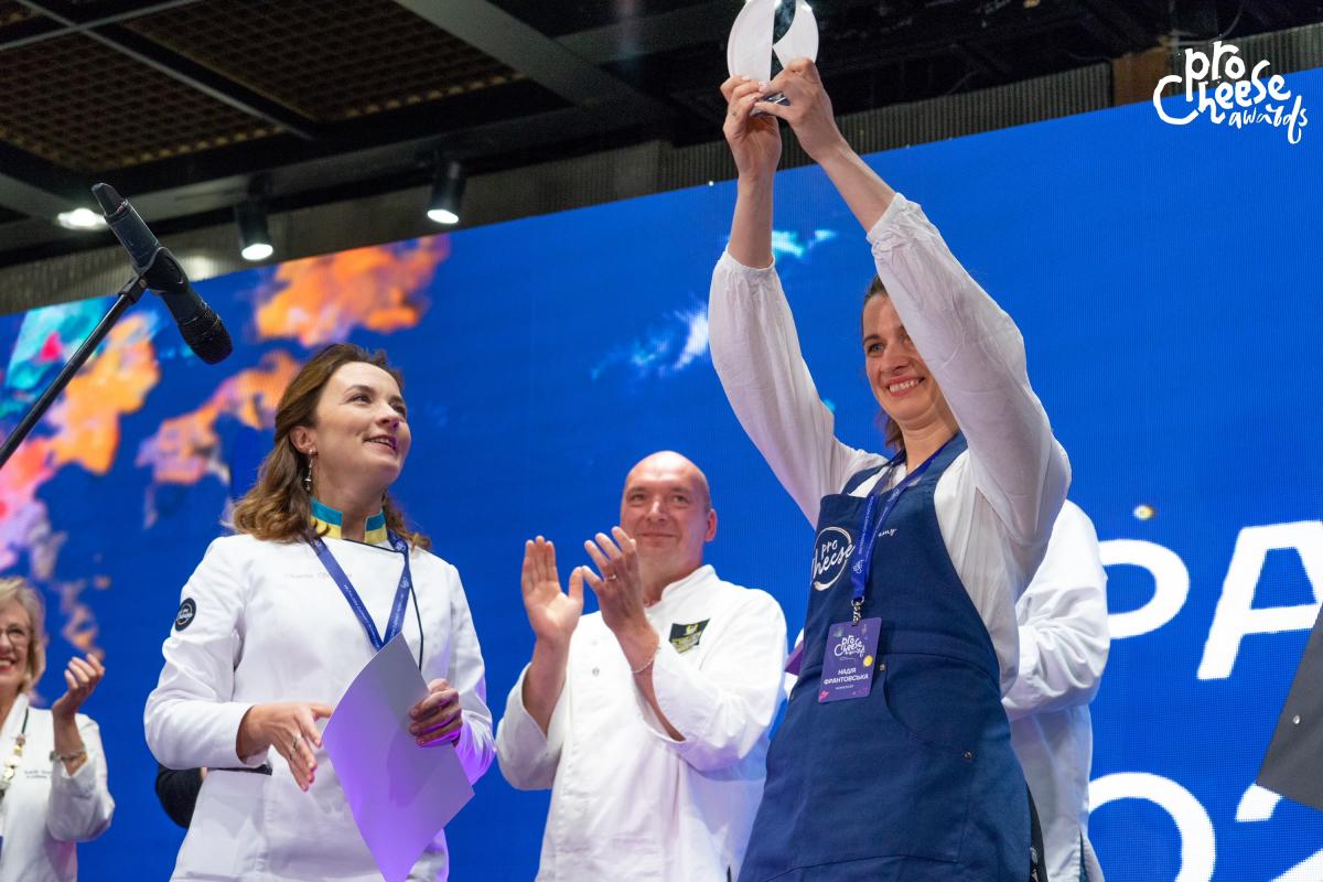 Обрано сир, який представлятиме Україну на міжнародному конкурсі World Cheese Awards Обрано сир, який представлятиме Україну на міжнародному конкурсі World Cheese Awards