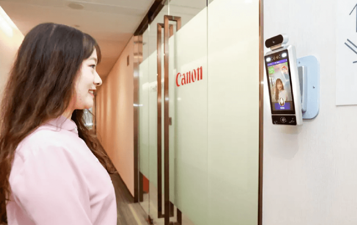 В Китае в офисе Canon появились камеры с функцией распознавания улыбки / фото Canon Information Technologies В Китае в офисе Canon появились камеры с функцией распознавания улыбки / фото Canon Information Technologies