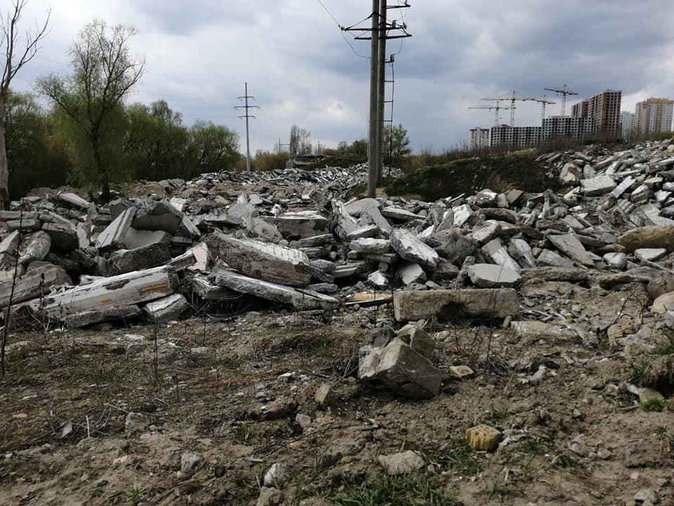Киевлянка Марина Писаненко: 'После взрыва нашего подъезда на Позняках, мы год привыкали жить без дома и своих вещей, 'в гостях''