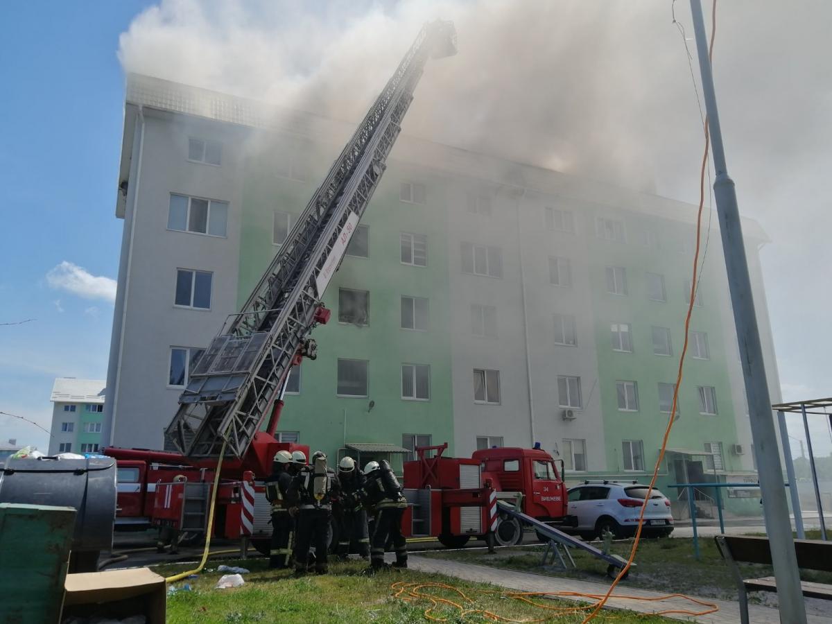 У селі Білогородка під Києвом у багатоповерхівці стався вибух \ фото kv.dsns.gov.ua У селі Білогородка під Києвом у багатоповерхівці стався вибух \ фото kv.dsns.gov.ua