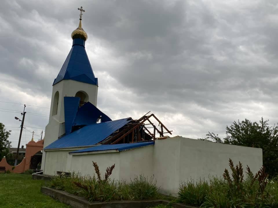 У Салганах на Одещині вирував смерч / фото Сергій Кравченко У Салганах на Одещині вирував смерч / фото Сергій Кравченко