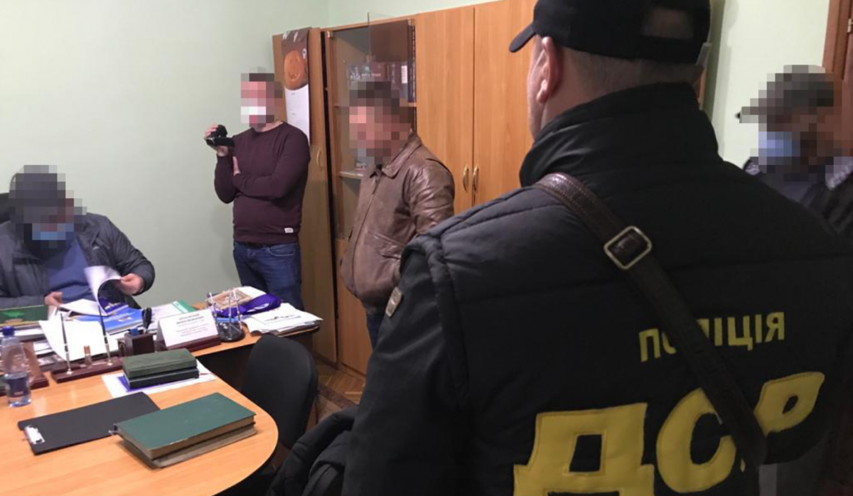 Керівника СІЗО на Закарпатті підозрюють у привласненні бюджетних коштів / Нацполіція Керівника СІЗО на Закарпатті підозрюють у привласненні бюджетних коштів / Нацполіція
