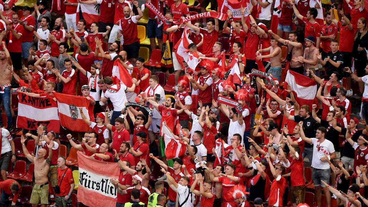 Фанаты сборной Австрии / фото REUTERS