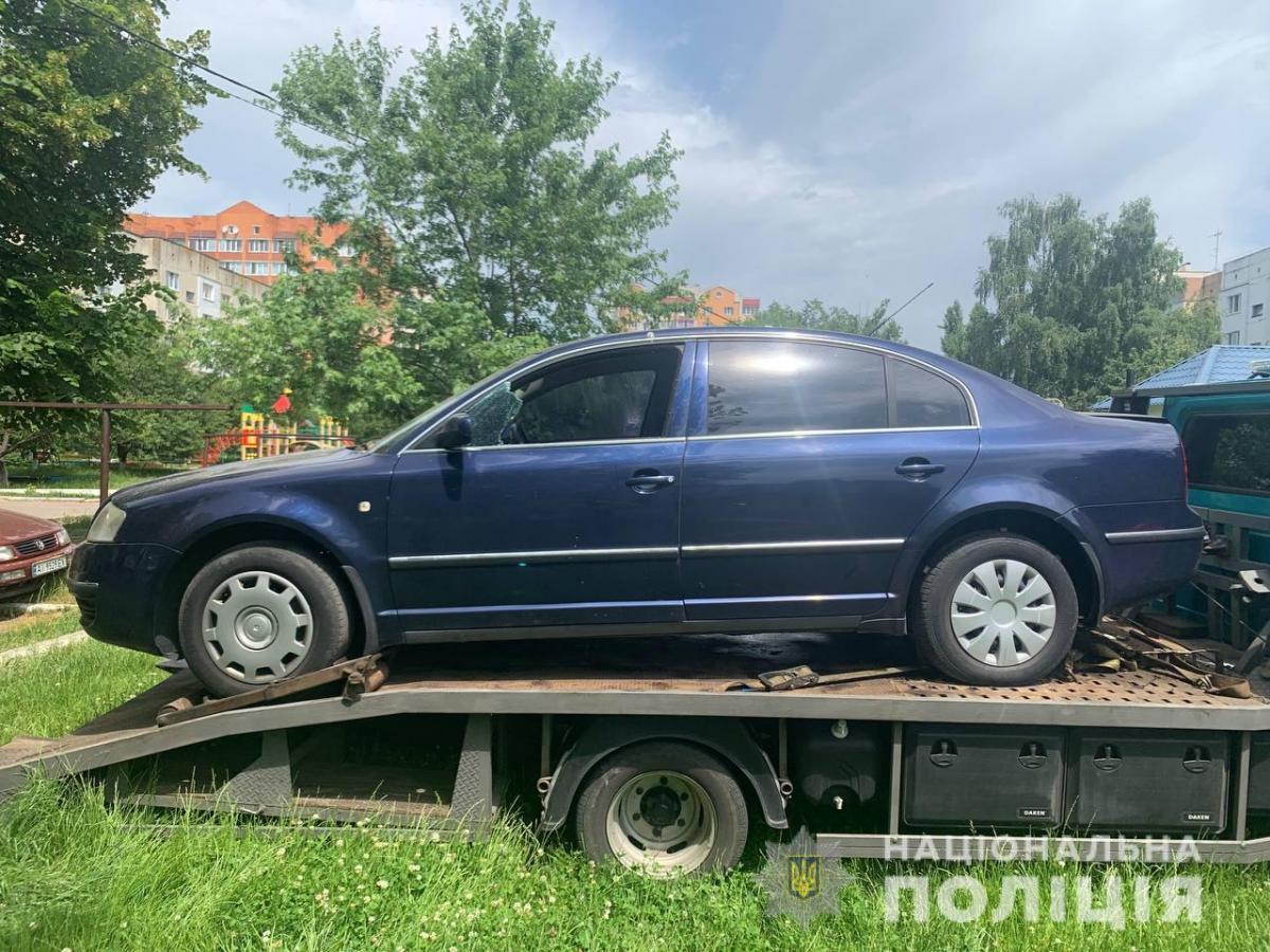 Мужчина угонял на территории Бучанского района машины марки «Chevrolet Aveo» / фото mvs.gov.ua Мужчина угонял на территории Бучанского района машины марки «Chevrolet Aveo» / фото mvs.gov.ua