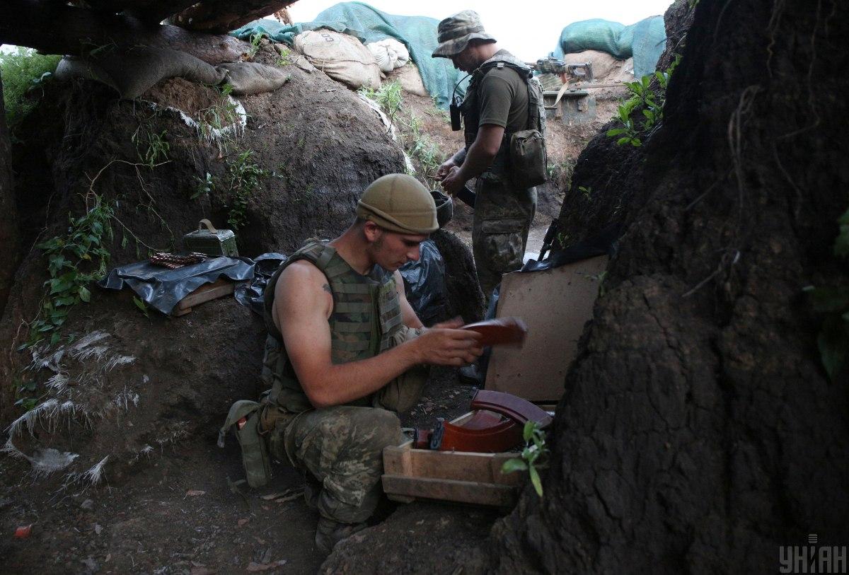 Перевіряється причетність групи підприємців до постачання іншої неякісної продукції / фото - УНІАН, Анатолій Степанов Перевіряється причетність групи підприємців до постачання іншої неякісної продукції / фото - УНІАН, Анатолій Степанов