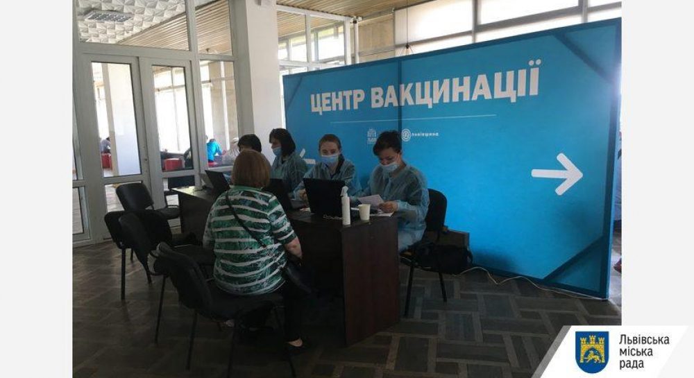 В Украине станет больше желающих вакцинироваться от COVID-19, когда ЕС будет признавать наши сертификаты - Радуцкий - Vimarsana News