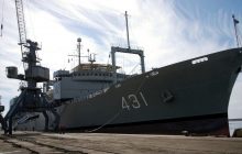 В Оманском заливе загорелся и затонул крупнейший корабль ВМС Ирана (видео)