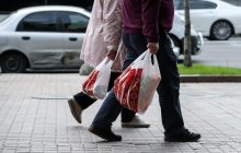 У "За майбутнє" оцінили ефективність закону про відмову від пластикових пакетів для порятунку екології