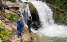 Через загибель школяра на водоспаді під Львовом у вчительки стався серцевий напад