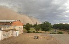 Астрахань накрило потужною пиловою бурею (фото, відео)