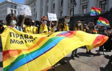 Возле Офиса президента митинговали активисты ЛГБТ-сообщества: что требовали (фоторепортаж, видео)