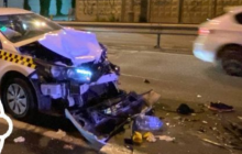 У Києві чоловіку переламало ноги в жахливій ДТП: його затиснули між двох авто (фото)