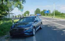 На Львовщине водитель Volkswagen насмерть сбил военного (фото 18+)