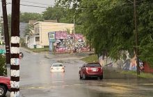 Ливень затопил американскую Вирджинию: автомобили плавали по окна в воде (фото, видео)
