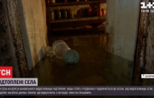 На берегу Каховского водохранилища вода подтопила три населенных пункта (видео)