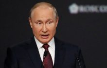 У Путина спросили, считает ли он себя убийцей: он ответил оскорблениями (видео)