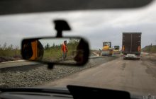 РФ "оплатить" ремонт українських доріг: в "Укравтодорі" озвучили плани з відновлення (відео)