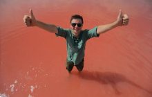 Дмитрию Комарову - 38: путешественник, благотворитель и один из самых красивых мужчин Украины