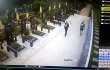 У Полтаві невідомі зірвали державний прапор з могили ветерана (відео)