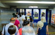 У метро Києва збій: оплатити проїзд карткою чи мобільним додатком неможливо
