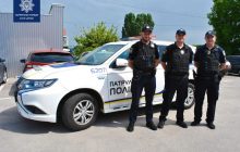 В Белой Церкви патрульные спасли беременную женщину, пытавшуюся выпрыгнуть из окна (видео)