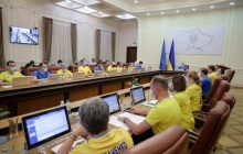 Кабмін провів засідання у формі збірної України з футболу (фоторепортаж, відео)