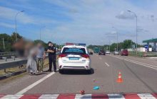 "Відлетіла на 30 метрів": під Полтавою водій на "зебрі" збив 4-річну дівчинку (фото)