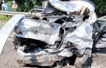 В жуткой аварии на трассе "Киев-Чоп" разбились иностранные студенты: двое погибли (фото)