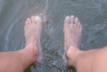 Комаровський розказав, як військовим в окопах лікувати грибок стопи та нігтів (відео)