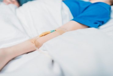 У Бєлгородській області РФ підліток втратив кисть однієї руки, намагаючись розібрати снаряд