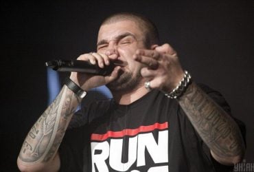 Путініста Басту звинуватили у зґвалтуванні фанатки