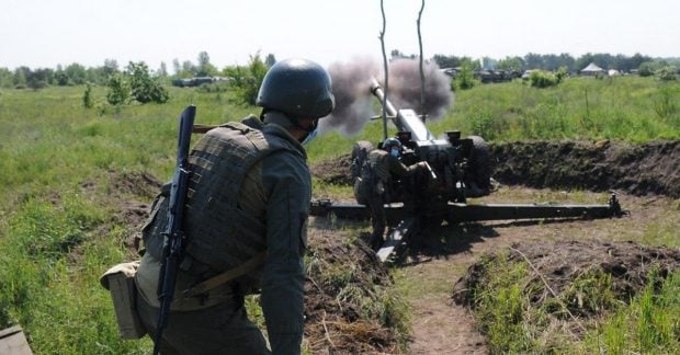Российские военнослужащие обстреливают всю линию столкновения, - Генштаб