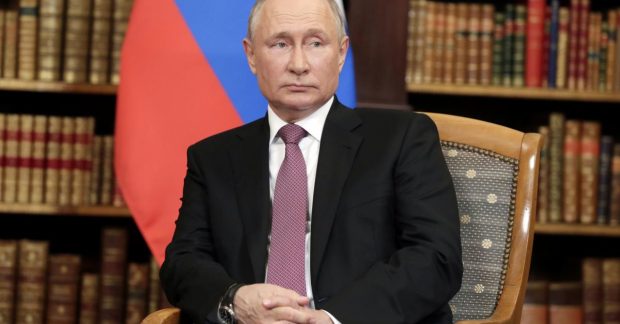 У Путіна лишилося кілька місяців, він поспішає використати останній шанс, - Newsweek