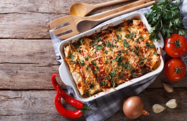 Аппетитная запеканка со свининой: как приготовить сытное блюдо