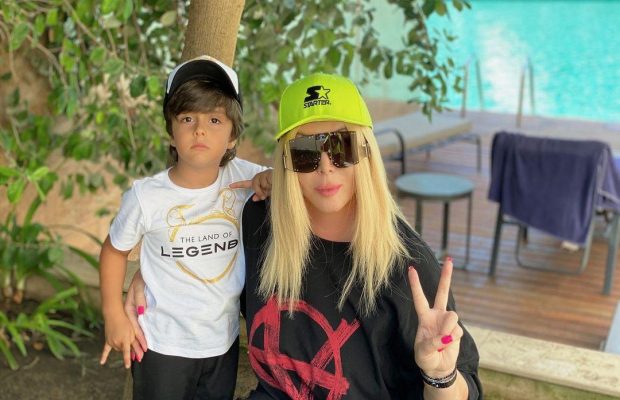 Семейный кадр: Ирина Билык показала редкое фото с двумя сыновьями