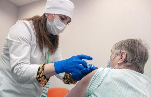 Щеплені вакциною Moderna зможуть отримати міжнародний сертифікат про вакцинацію – Ляшко