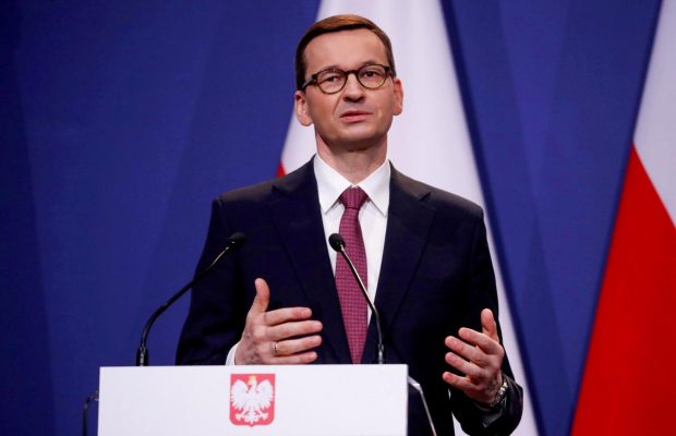Польща готується закрити повітряний простір для російських авіакомпаній