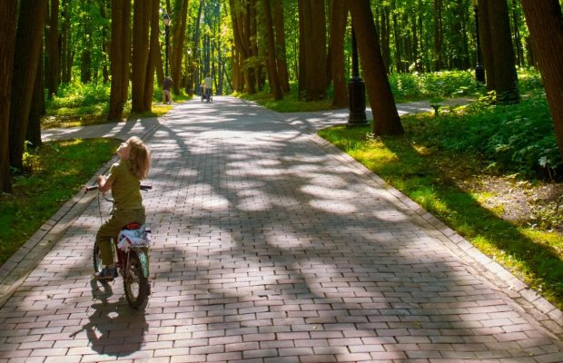 У Барселоні створили "вампірський" додаток, що допомагає врятуватися від спеки на вулиці