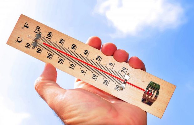 Выжить в жару: как спастись от перегрева в квартире и на улице