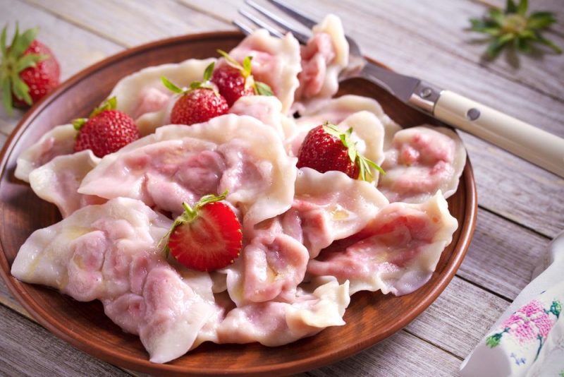 🍓🥟 Пышные Вареники с Клубникой на пару! Тесто на кефире для паровых вареников!