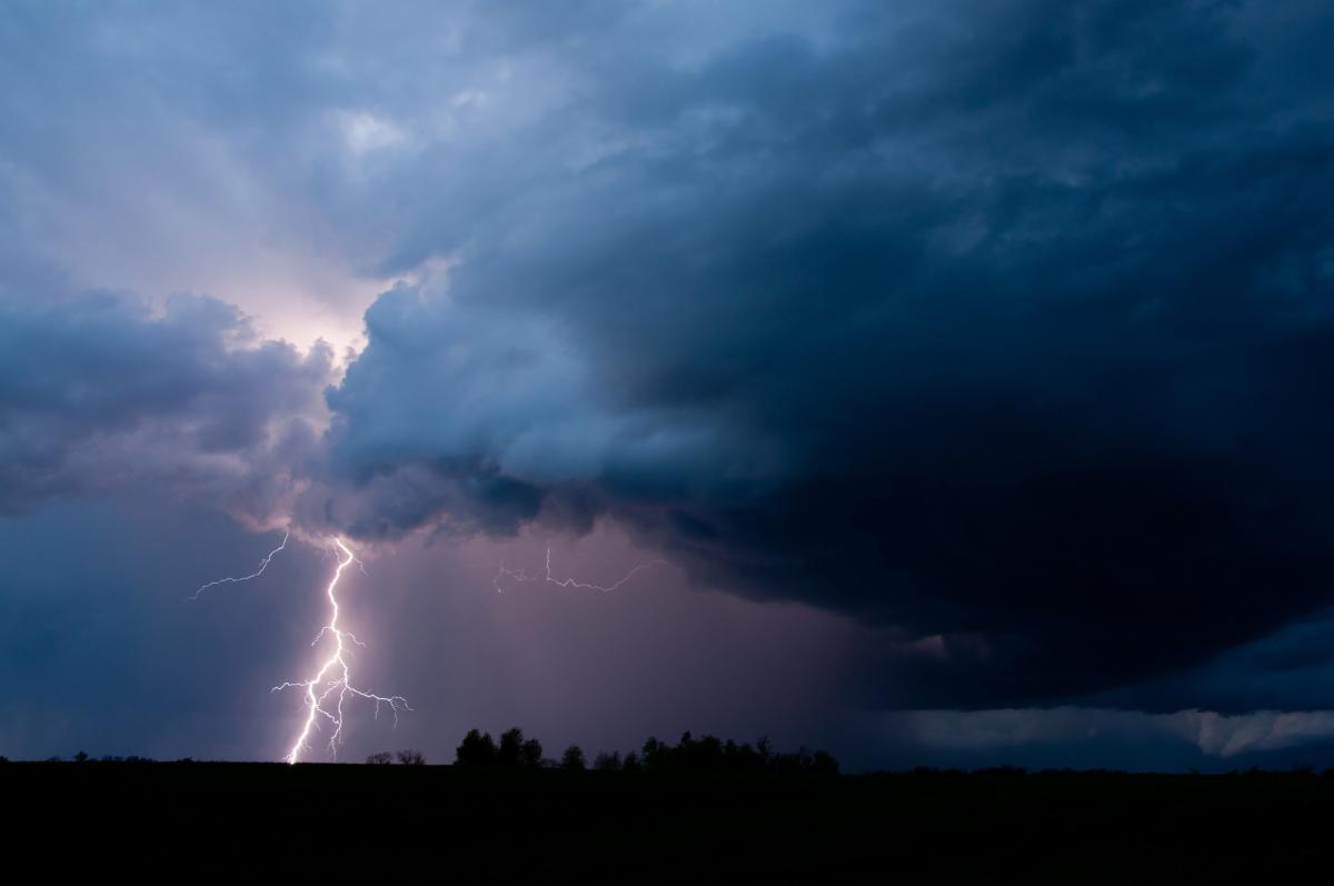 On May 7, there will be thunderstorms and squalls in western Ukraine / photo ua.depositphotos.com