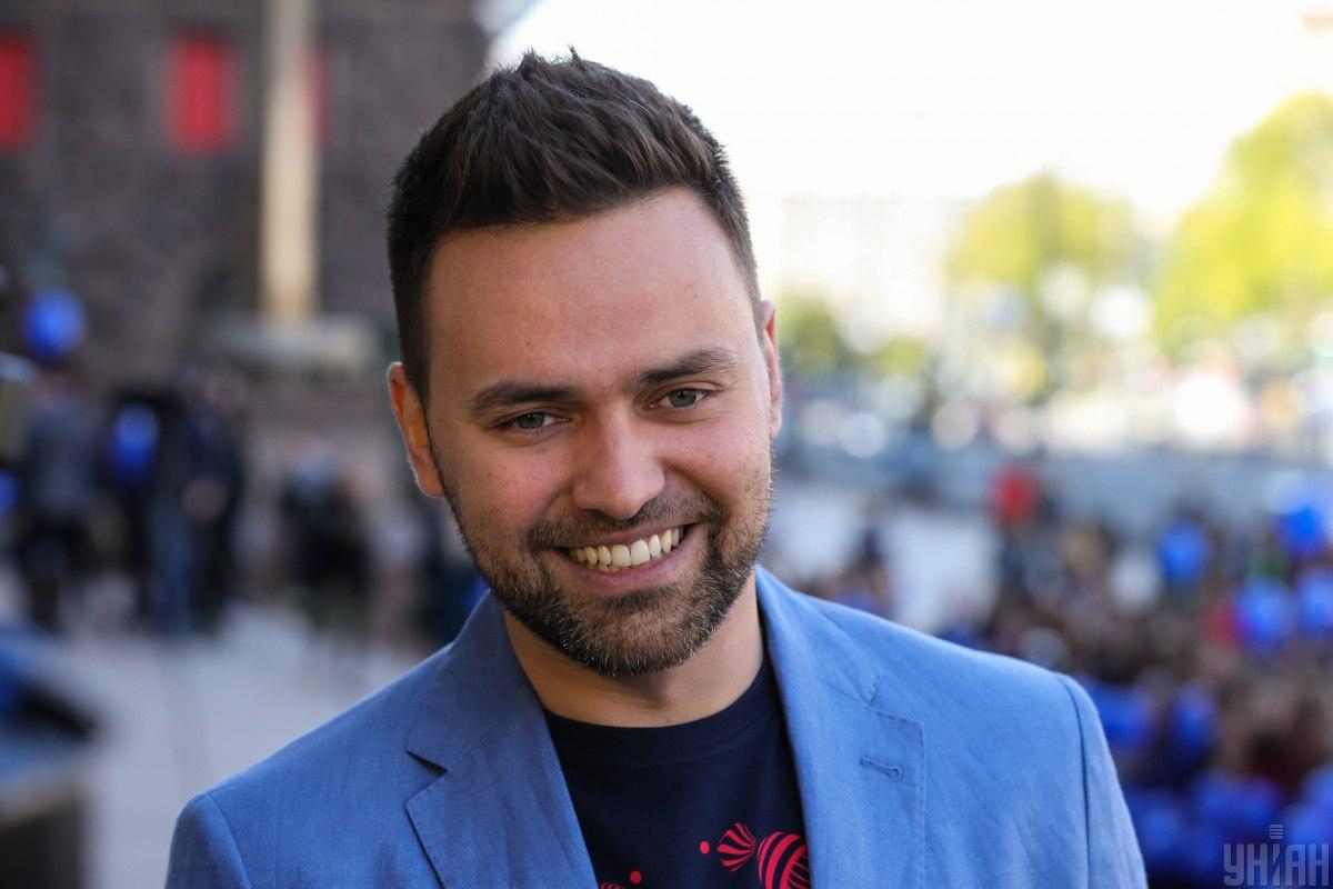 Мірошниченки познайомилися з хлопчиком, проте перед цим їм довелося пройти через усі етапи / фото УНІАН Мірошниченки познайомилися з хлопчиком, проте перед цим їм довелося пройти через усі етапи / фото УНІАН