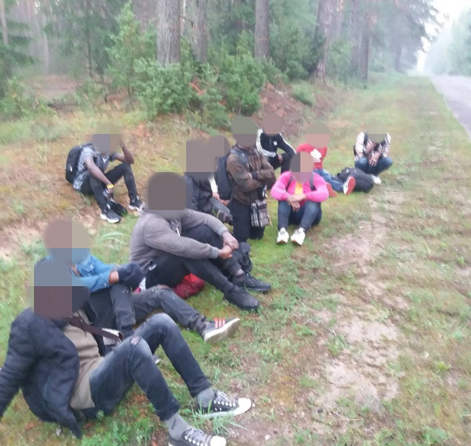 Частина нелегалів чинили опір / pasienis.lt Частина нелегалів чинили опір / pasienis.lt