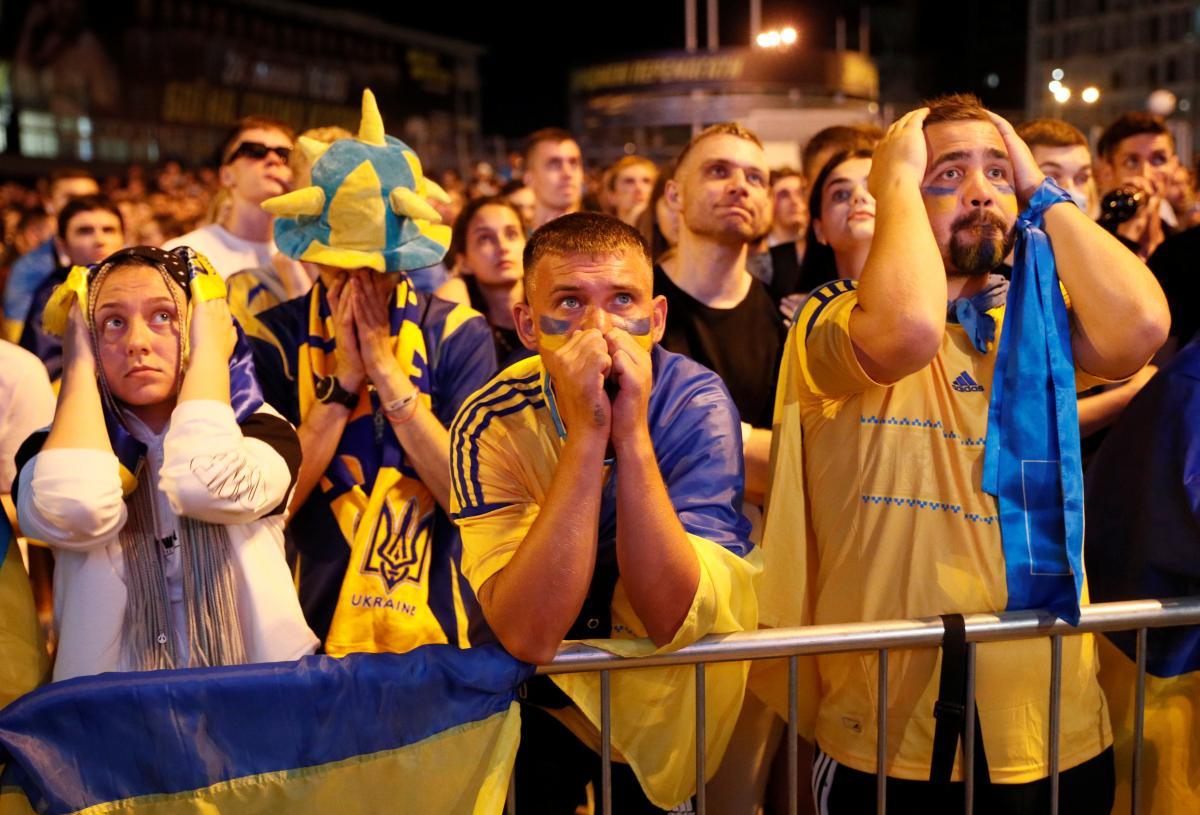 Українські вболівальники з київської фан-зони / фото REUTERS