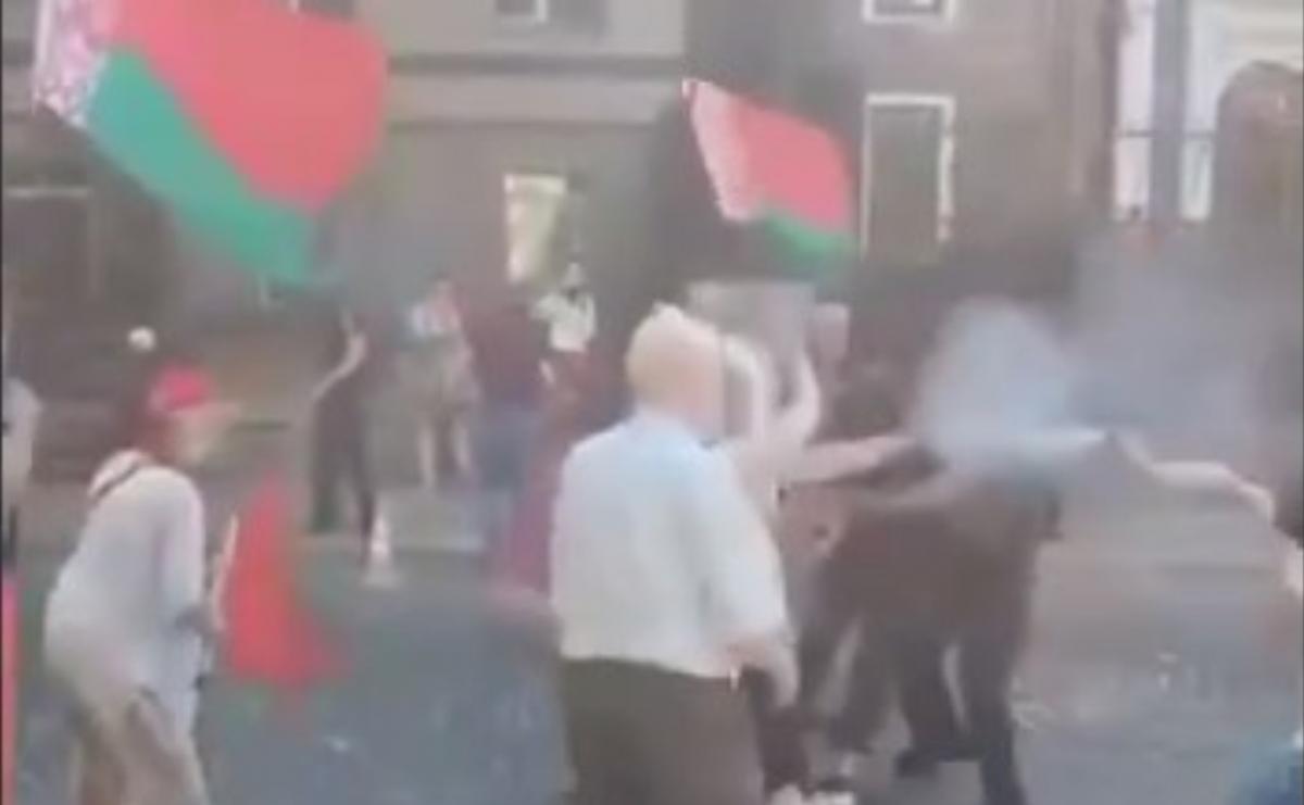 Інцидент стався біля посольства Білорусі / скріншот з відео Інцидент стався біля посольства Білорусі / скріншот з відео