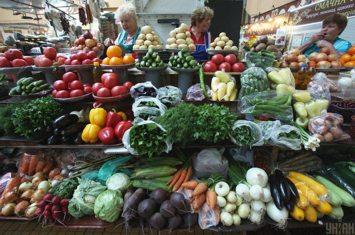 Продавцы овощей допускают, что могут снизить цены / фото УНИАН, Александр Синица