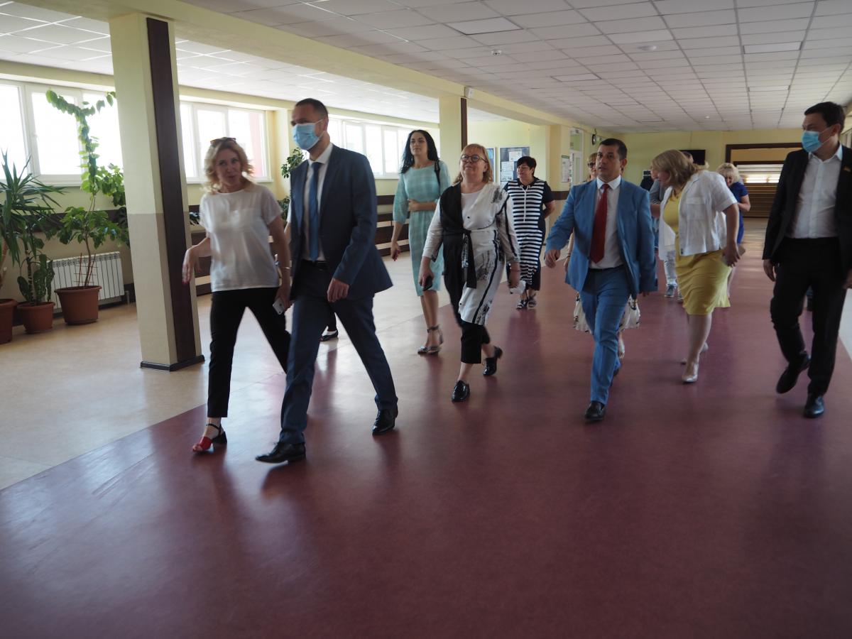 Капремонт, 'шведський стіл': міністр освіти позитивно оцінив одеські нововведення Капремонт, 'шведський стіл': міністр освіти позитивно оцінив одеські нововведення